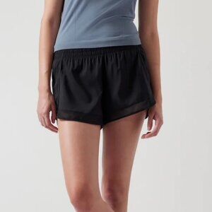 ATHLETA Mesh Racer Run 4” Shorts – Black – Size M